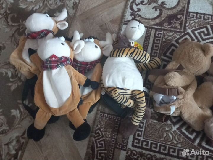 Мягкая игрушка- рюкзак