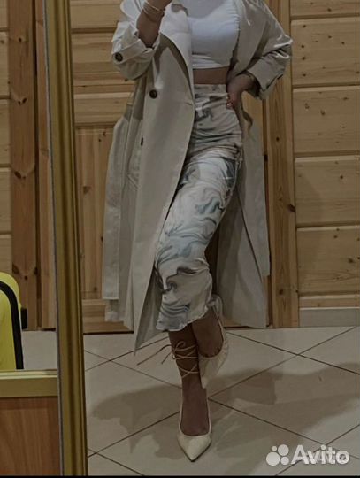 Плащ тренч Stradivarius