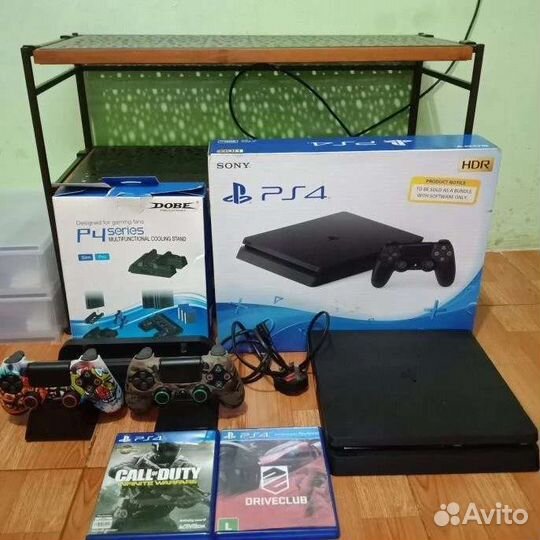 PS4 slim версия+один терабайт+идеал состояние