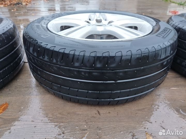 Продам комплект колес 4 шт 205/60/16