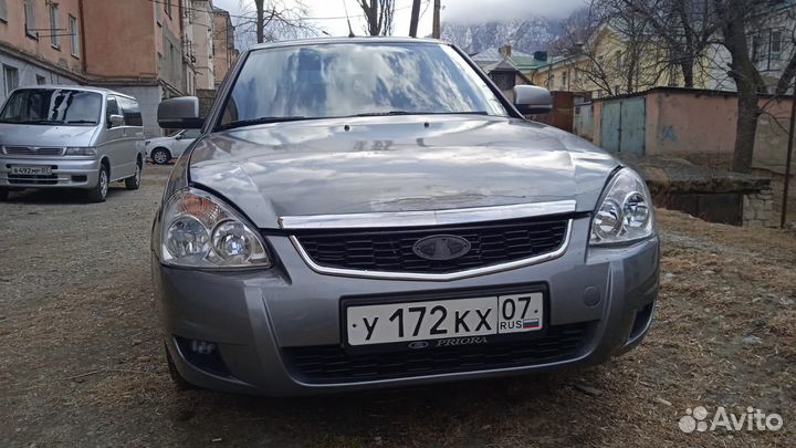 Капот на приору