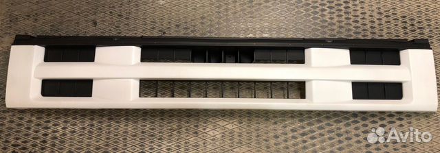 Решетка радиатора Isuzu 8980409976 HTP-IS409976