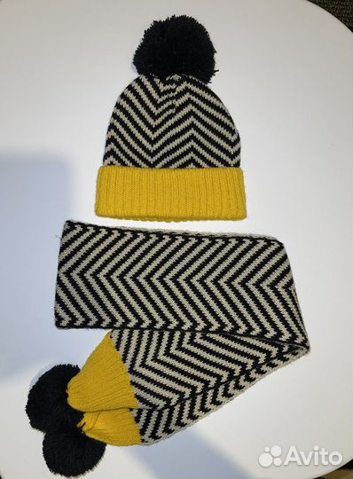 Комплект шапка и шарф