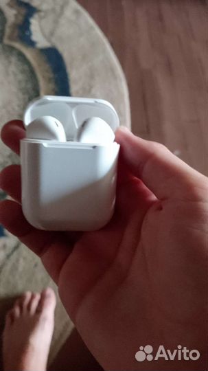 Наушники airpods