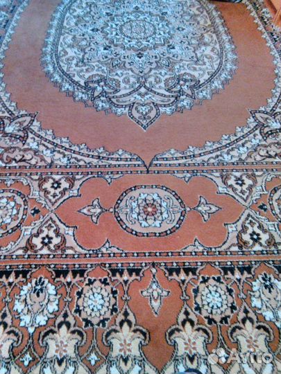 Ковер бу шерстяной