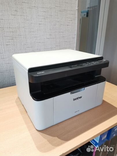 Мфу лазерный Brother на гарантии