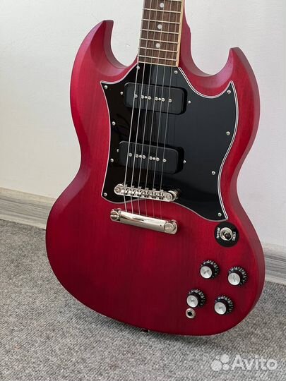 Epiphone SG Classic Worn P-90 Worn Cherry
