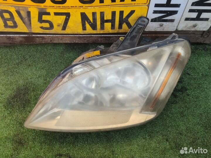 Передняя левая фара Ford C-Max