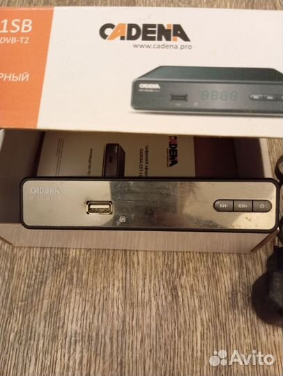 Цифровой эфирный приемник Cadena