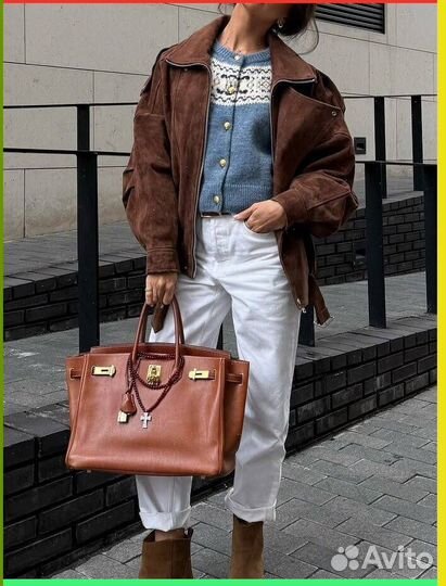 Женская бомбер-косуха кожаная коричневая