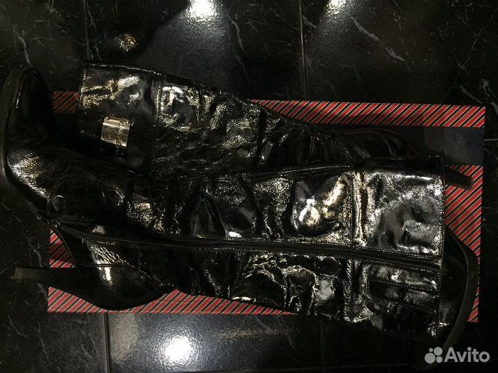 Сапоги демисезонные лак