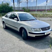 Volkswagen Passat 1.8 MT, 1999, 389 000 км, с пробегом, цена 460 000 руб.