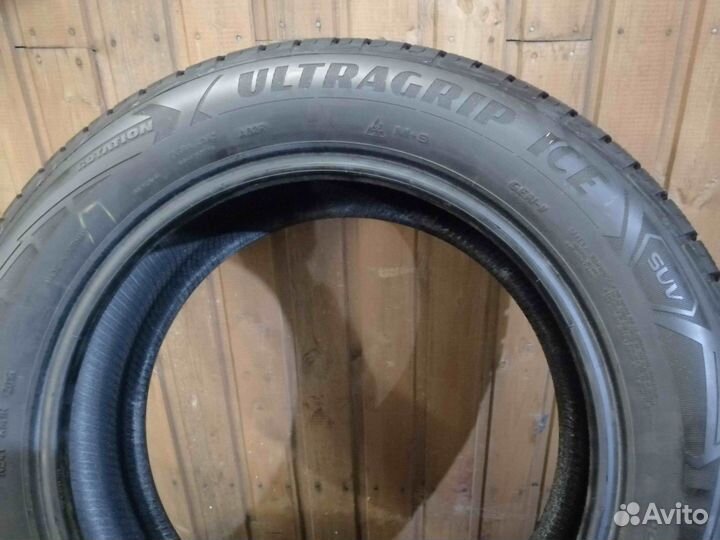 Goodyear UltraGrip Ice SUV 225/60 R17 103T