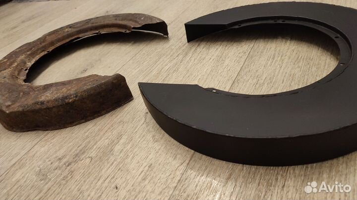 Кожух задний D 300 мм Mitsubishi Pajero 3 и 4