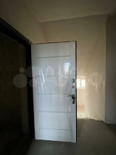 2-к. квартира, 64 м², 8/10 эт.