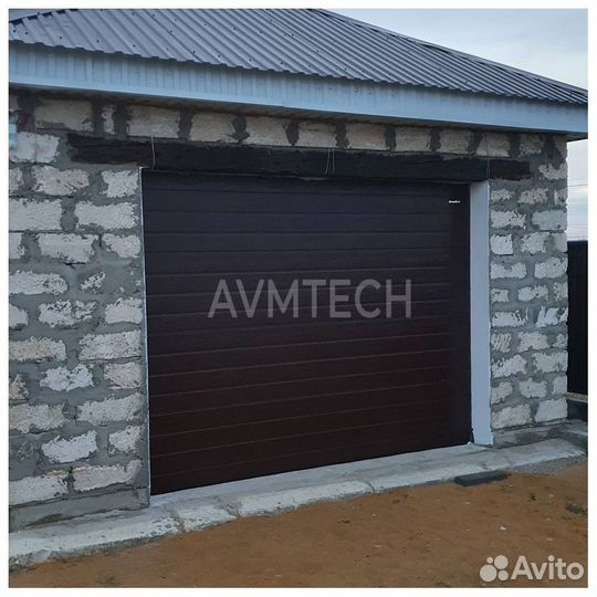 Секционные ворота