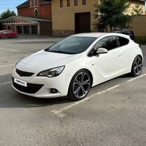 Opel Astra GTC 1.4 AT, 2012, 236 000 км, с пробегом, цена 690 000 руб.