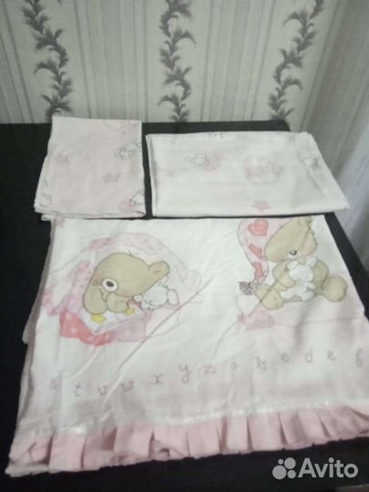 Набор постельного белья на детскую кроватку