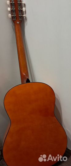 Акустическая гитара