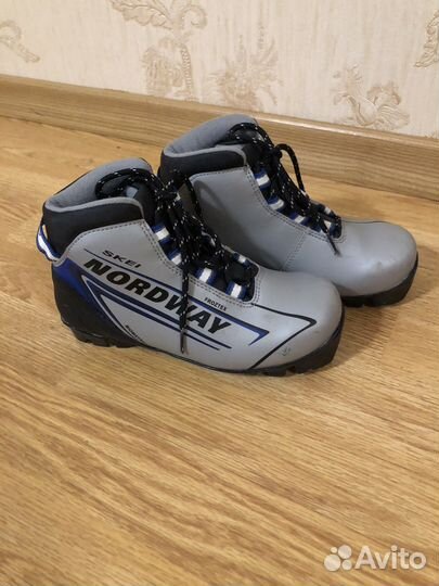 Лыжные ботинки детские