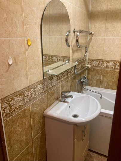 2-к. квартира, 52 м², 6/9 эт.