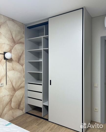 Функциональный шкаф купе