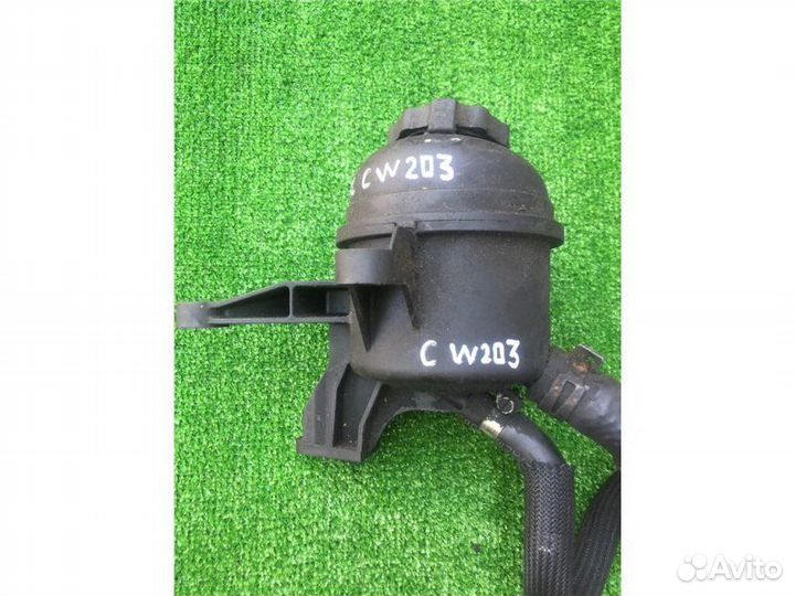 Бачок гидроусилителя Mercedes C W203 2.2 2004