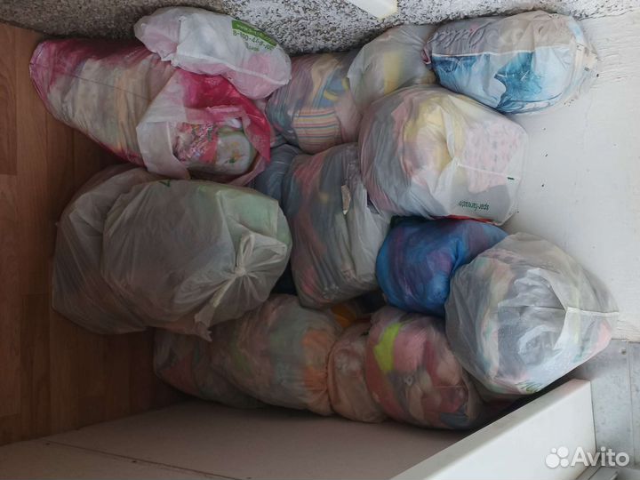 Детские вещи и обувь для девочки