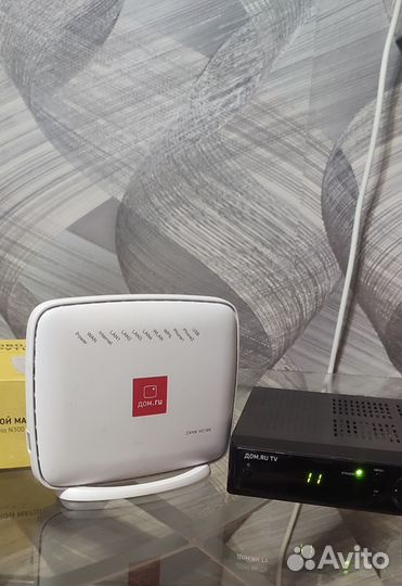 TV приставка, беспроводной маршрутизатор дом ру