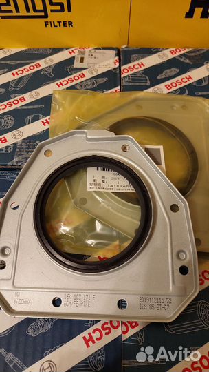 Сальник коленвала VAG 06K103171E