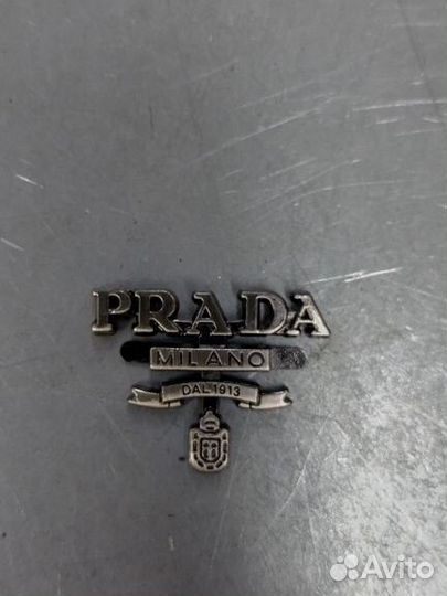 Значок прада, логотип prada, эмблема прада, prada