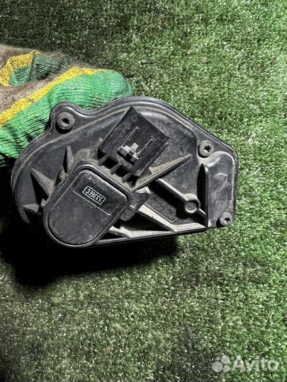 Дроссельная заслонка Ford Focus 2 1.6