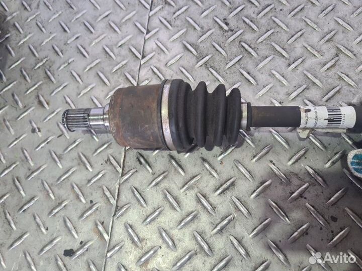 Привод передний передний правый Hyundai Getz D4FA