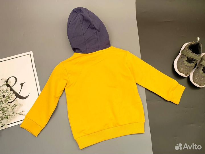 Толстовка новая для мальчика 92