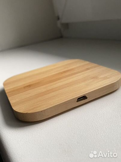 Беспроводная зарядка rombica для iPhone и android