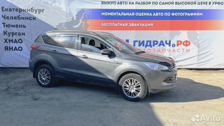 Накладка консоли правая Ford Kuga 1759788