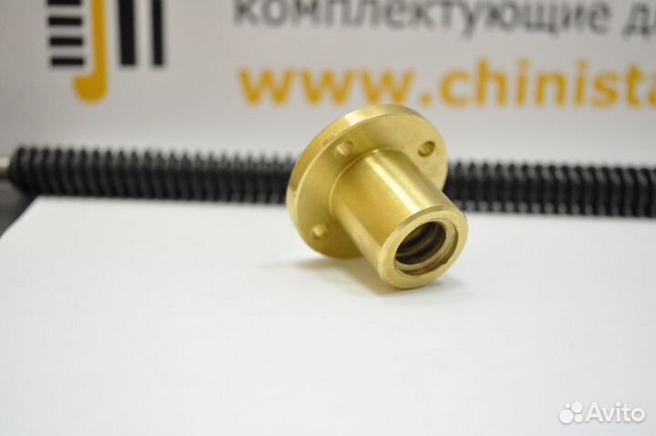 Трапецеидальные ходовые винт и гайка. Разные разме