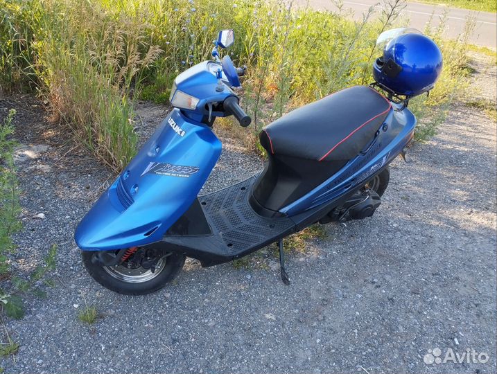 Продаю скутер Сузуки аддресс v100