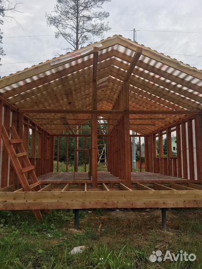 Бригада строителей