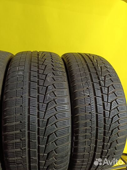 Hankook Winter I'Cept Evo2 W320A SUV 235/50 R19 V