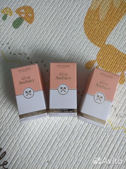 Lady Avebury Oriflame