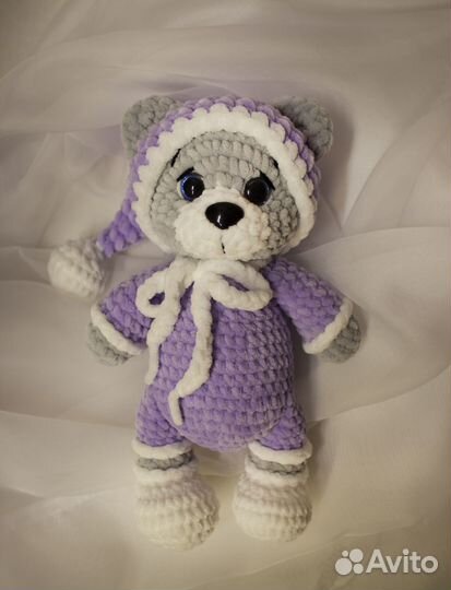 Медвежонок в пижаме мягкая игрушка вязаная