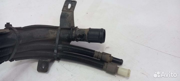 Заливная горловина бензобака Kia Rio 3