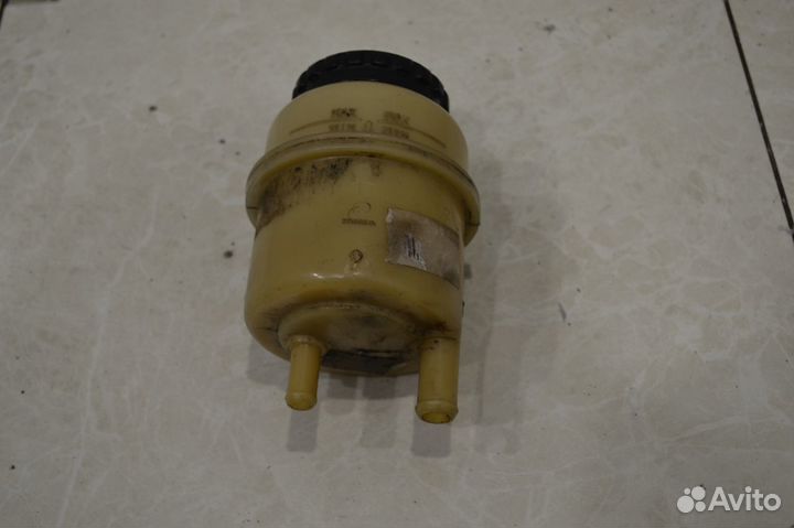 Бачок гур Daewoo nexia