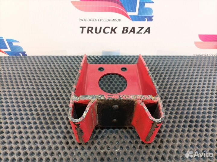 Кронштейн отбойника задней рессоры