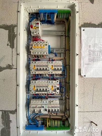 Электрик. Прокладка кабеля