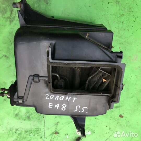 Корпус отопителя Митсубиси Галант 8