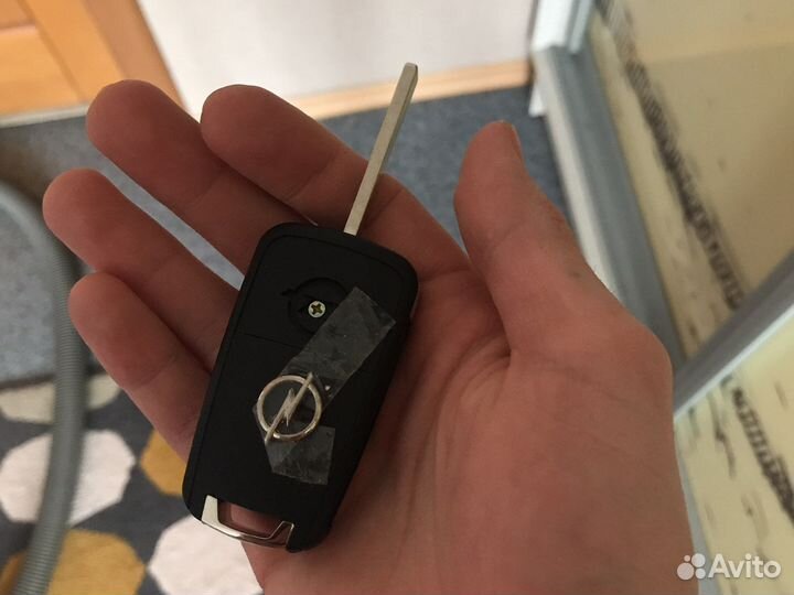 Ключ автомобильный opel
