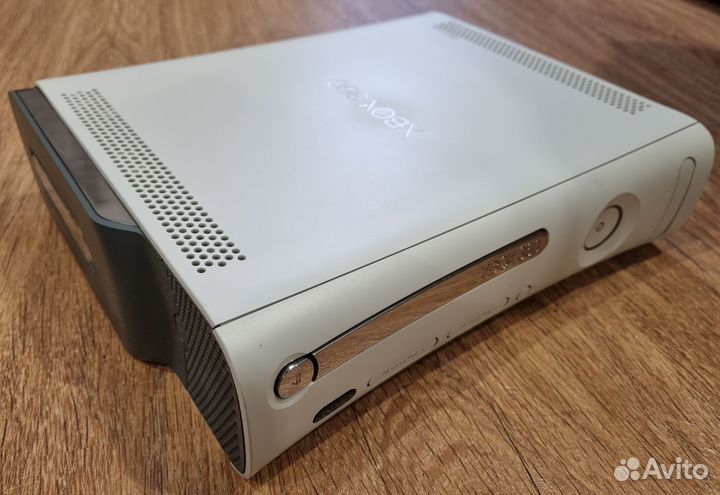 Xbox 360 Elite White