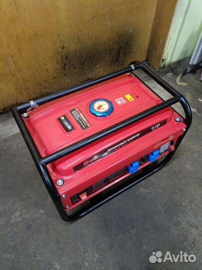 Бензиновый генератор